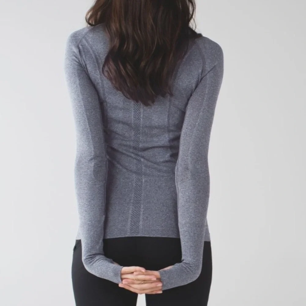 Lululemon Swiftly Tech Long Sleeve
Heathered Slate - Picture 3 of 6